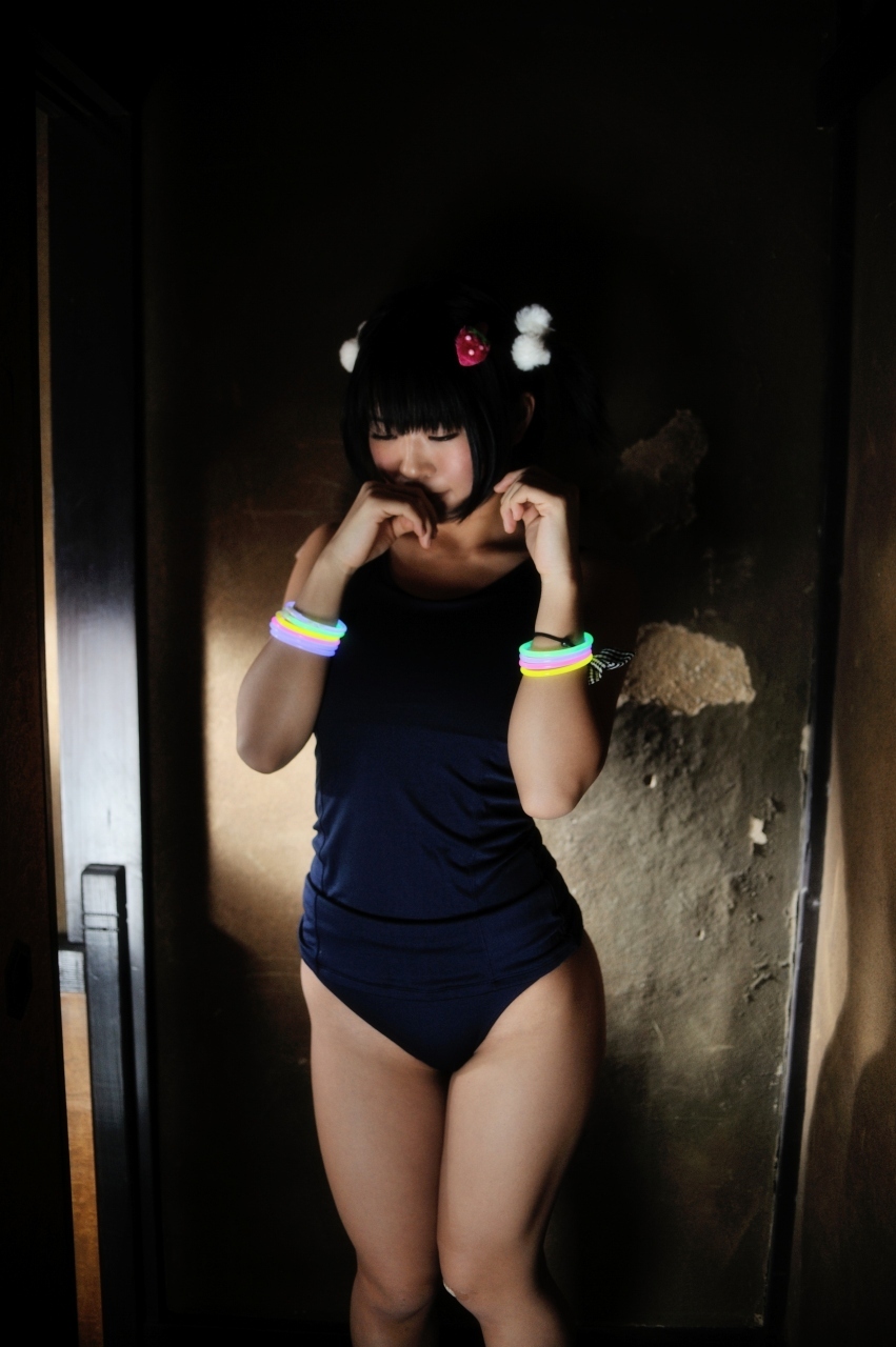 [Cosplay]  Hot Flute Student Pigtails & Perfect Ass 2